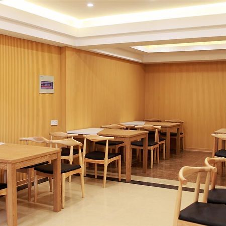 Greentree Inn Jiangsu Zhenjiang Dingmao Industrial Park Wode Square Express Hotel מראה חיצוני תמונה