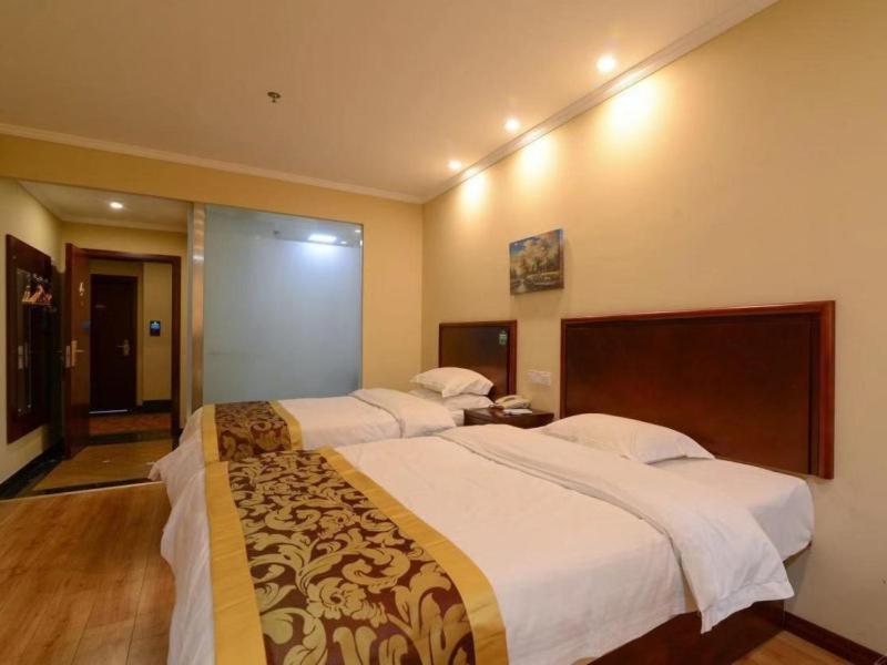 Greentree Inn Jiangsu Zhenjiang Dingmao Industrial Park Wode Square Express Hotel מראה חיצוני תמונה