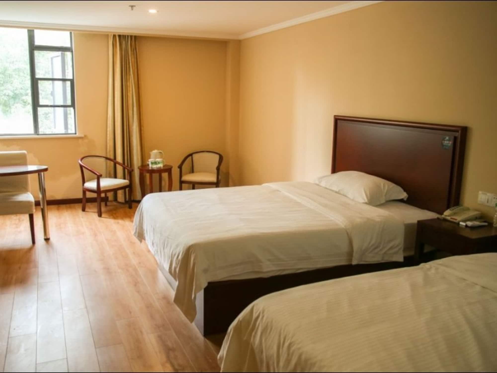Greentree Inn Jiangsu Zhenjiang Dingmao Industrial Park Wode Square Express Hotel מראה חיצוני תמונה