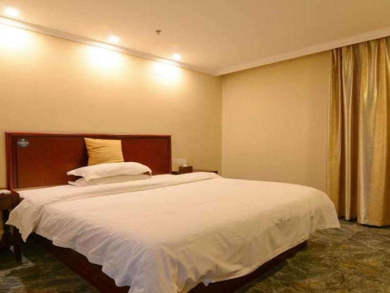 Greentree Inn Jiangsu Zhenjiang Dingmao Industrial Park Wode Square Express Hotel מראה חיצוני תמונה