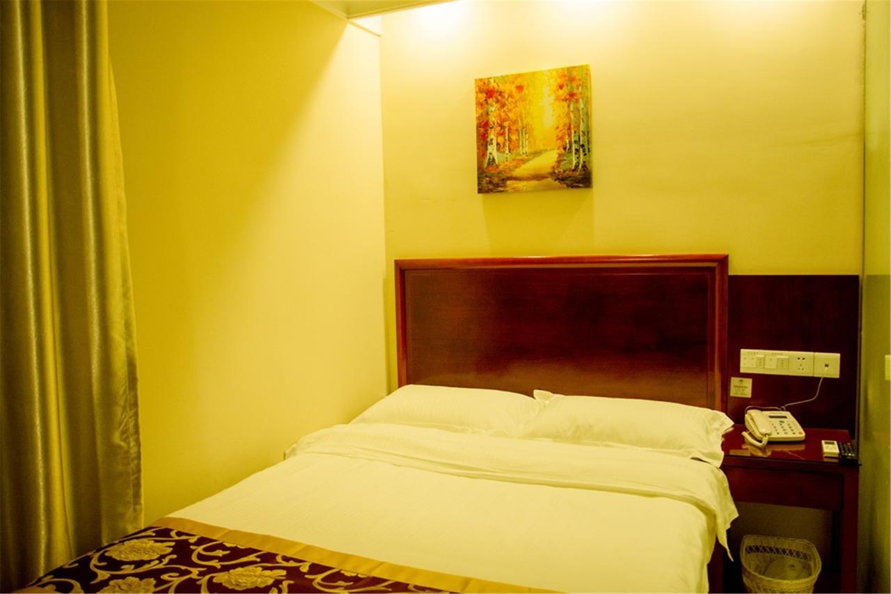 Greentree Inn Jiangsu Zhenjiang Dingmao Industrial Park Wode Square Express Hotel מראה חיצוני תמונה