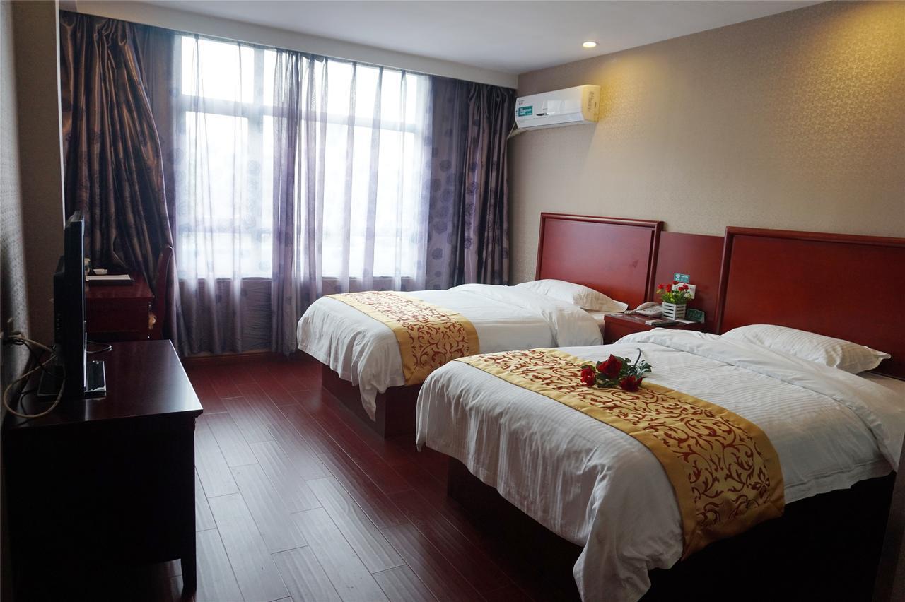 Greentree Inn Jiangsu Zhenjiang Dingmao Industrial Park Wode Square Express Hotel מראה חיצוני תמונה