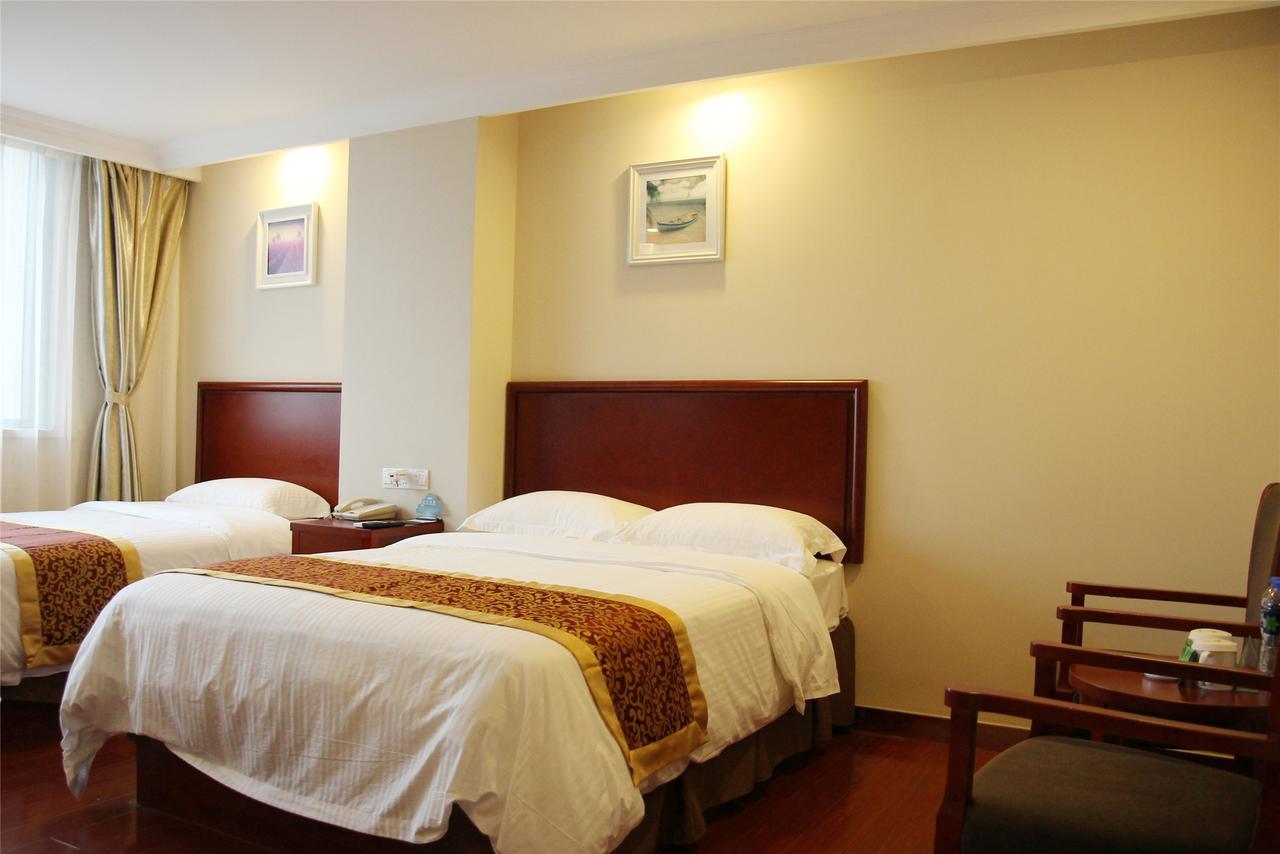 Greentree Inn Jiangsu Zhenjiang Dingmao Industrial Park Wode Square Express Hotel מראה חיצוני תמונה