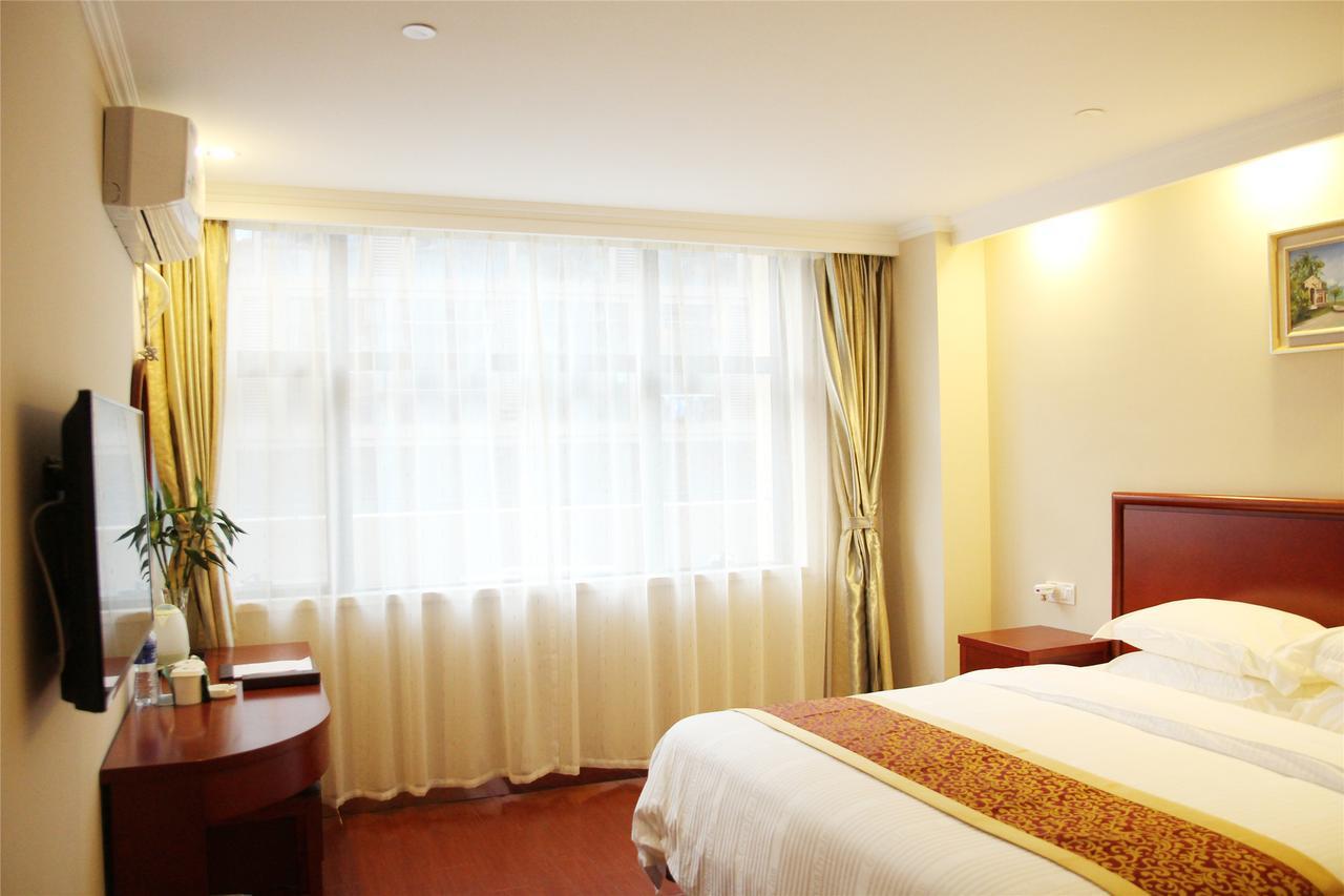 Greentree Inn Jiangsu Zhenjiang Dingmao Industrial Park Wode Square Express Hotel מראה חיצוני תמונה