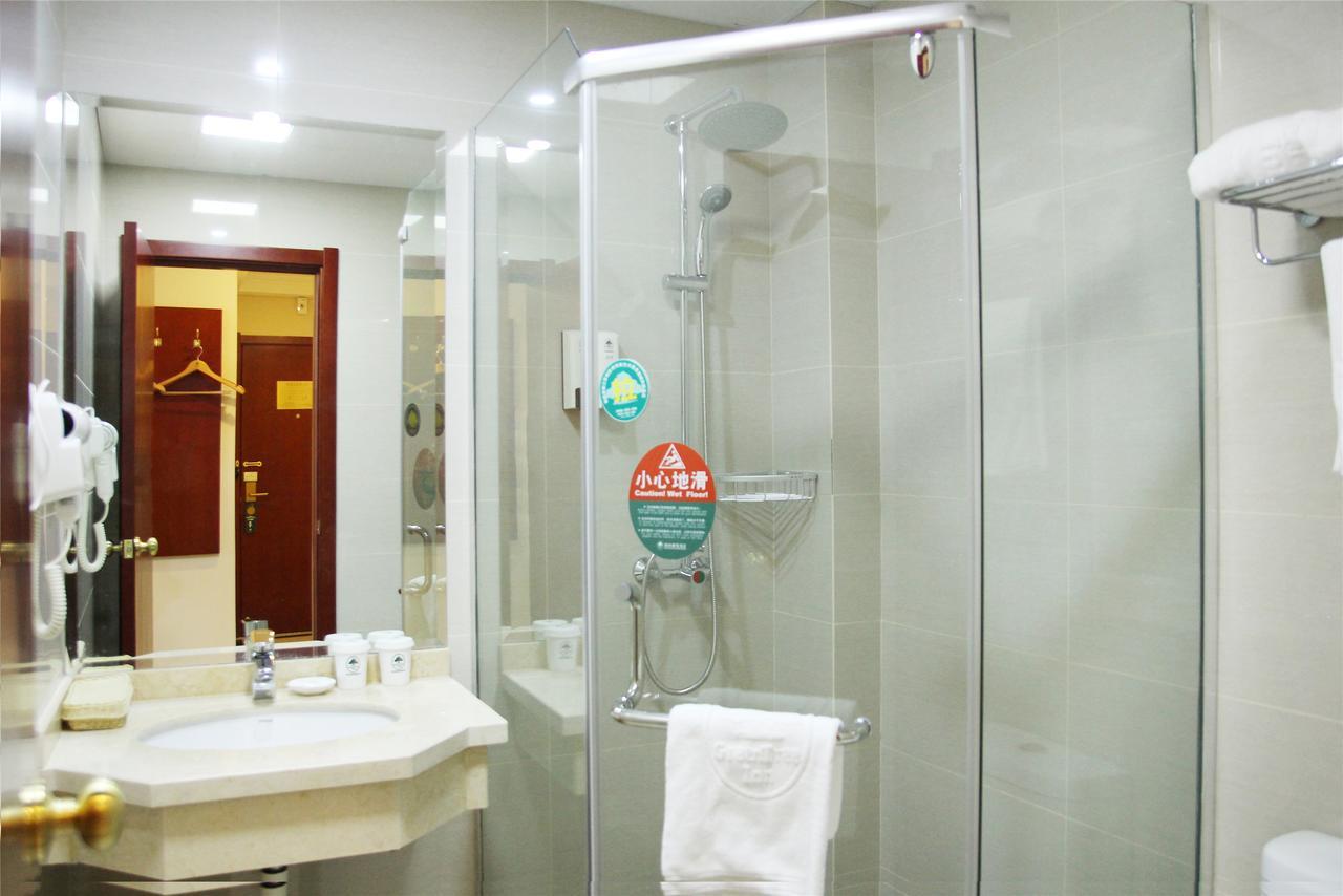 Greentree Inn Jiangsu Zhenjiang Dingmao Industrial Park Wode Square Express Hotel מראה חיצוני תמונה