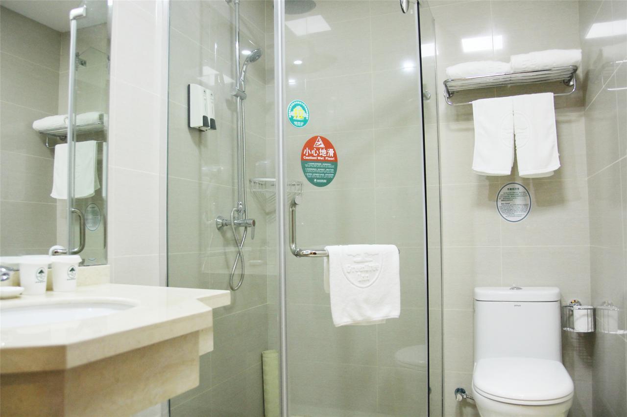 Greentree Inn Jiangsu Zhenjiang Dingmao Industrial Park Wode Square Express Hotel מראה חיצוני תמונה